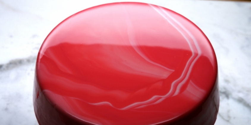 O que é o bolo espelhado